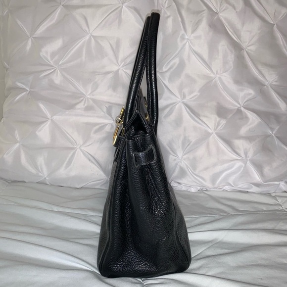 Finesse La Model Handbag - Picture 4 of 8